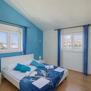 Apartment Mirjana, Trogir